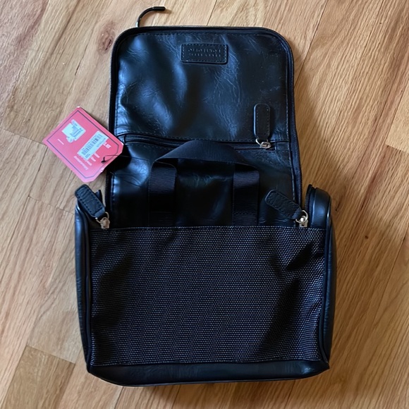 Perry Ellis Portfolio Men’s Travel Bag NEW - Make an Offer! - Picture 7 of 7